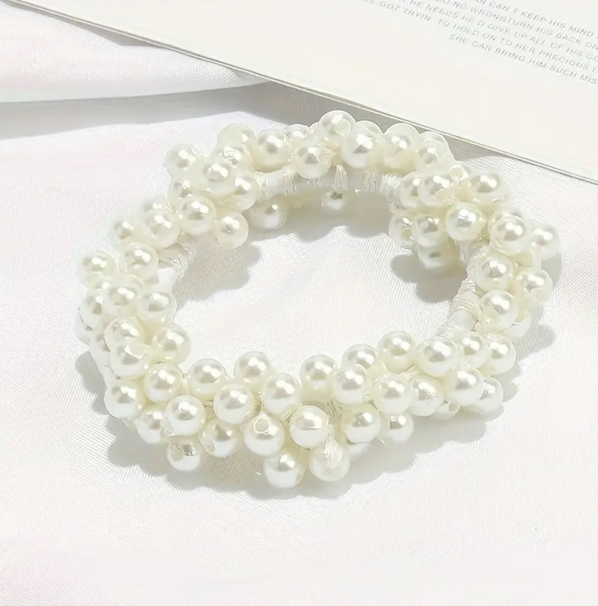 Pearl Hair Tie